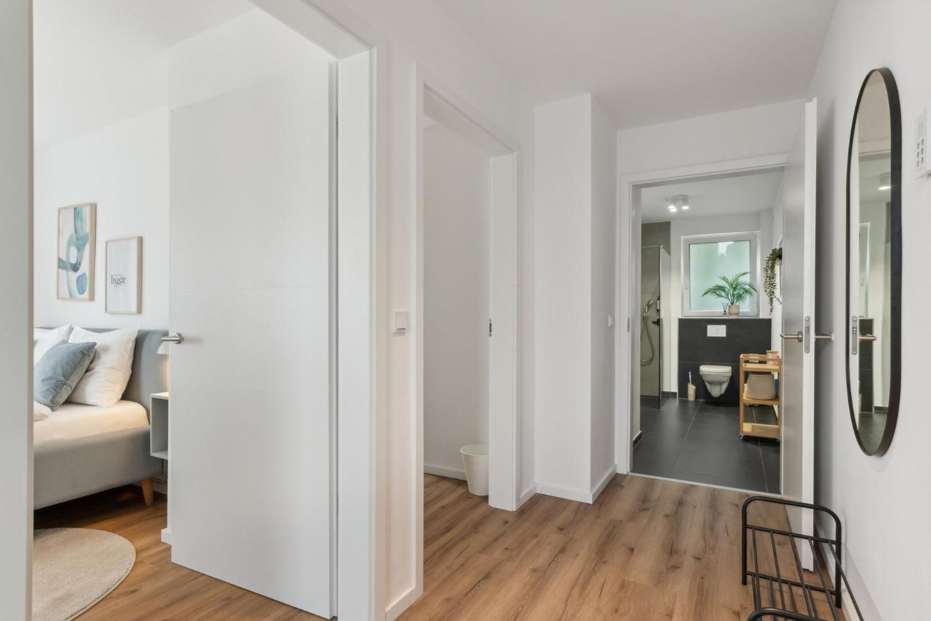 Zwei Apartments Fuer Bis Zu 8 Personen Zentral, Modern, Mit Terrasse & Balkon Билефельд Экстерьер фото
