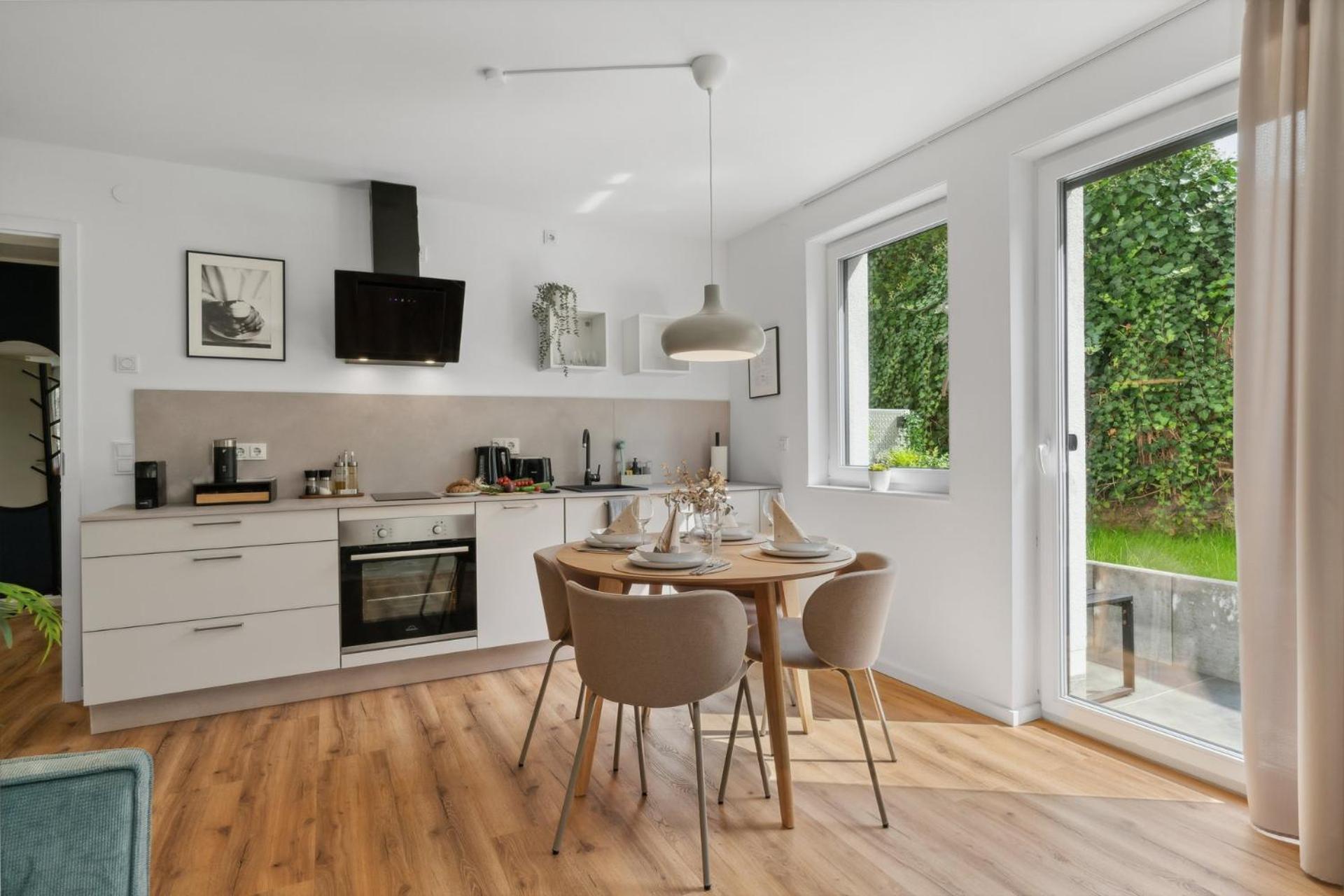 Zwei Apartments Fuer Bis Zu 8 Personen Zentral, Modern, Mit Terrasse & Balkon Билефельд Экстерьер фото