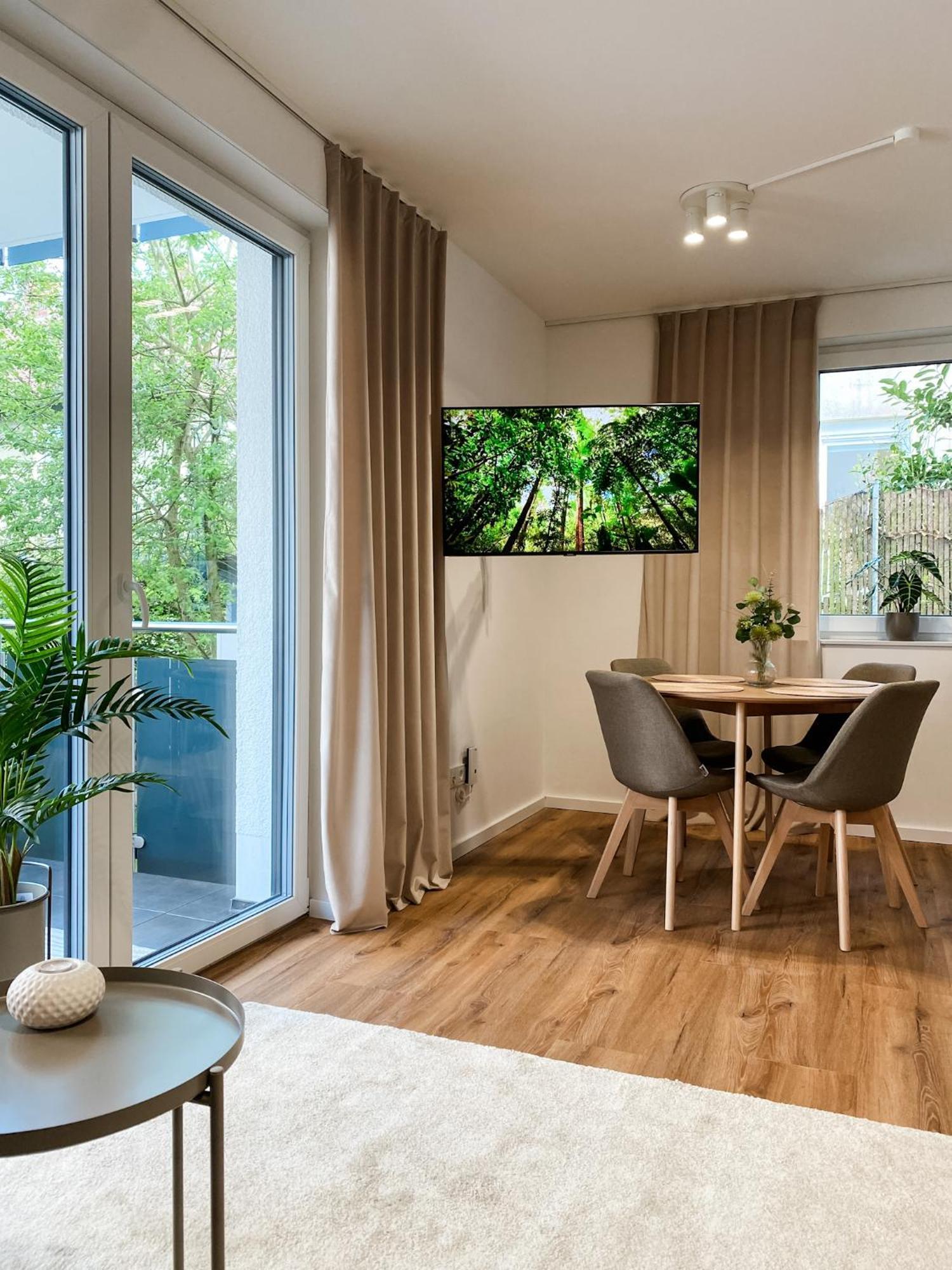 Zwei Apartments Fuer Bis Zu 8 Personen Zentral, Modern, Mit Terrasse & Balkon Билефельд Экстерьер фото