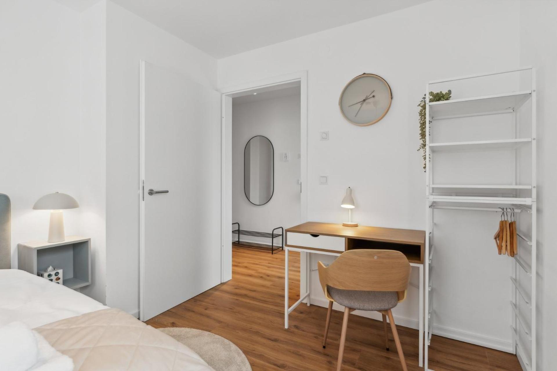 Zwei Apartments Fuer Bis Zu 8 Personen Zentral, Modern, Mit Terrasse & Balkon Билефельд Экстерьер фото