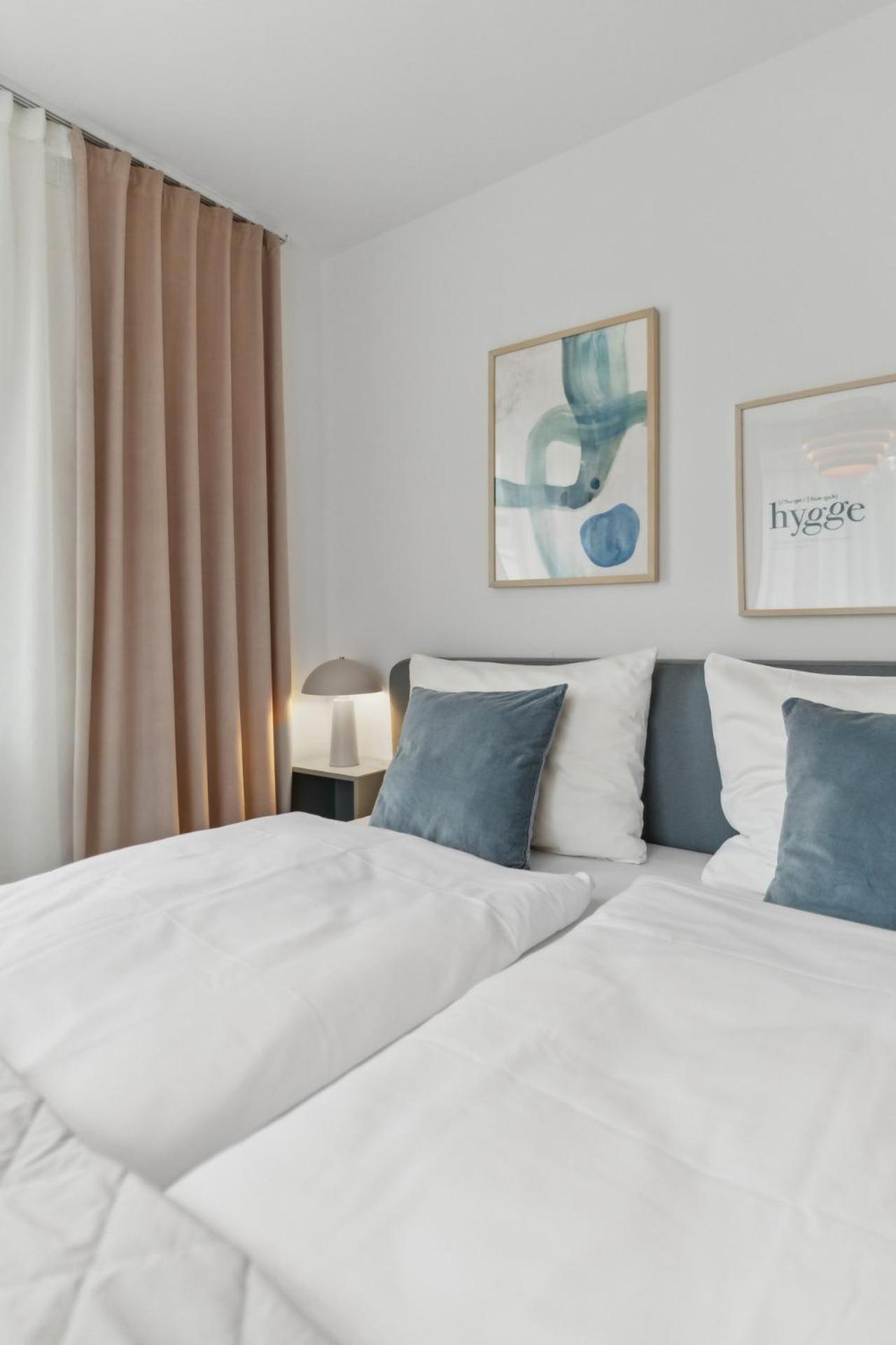 Zwei Apartments Fuer Bis Zu 8 Personen Zentral, Modern, Mit Terrasse & Balkon Билефельд Экстерьер фото